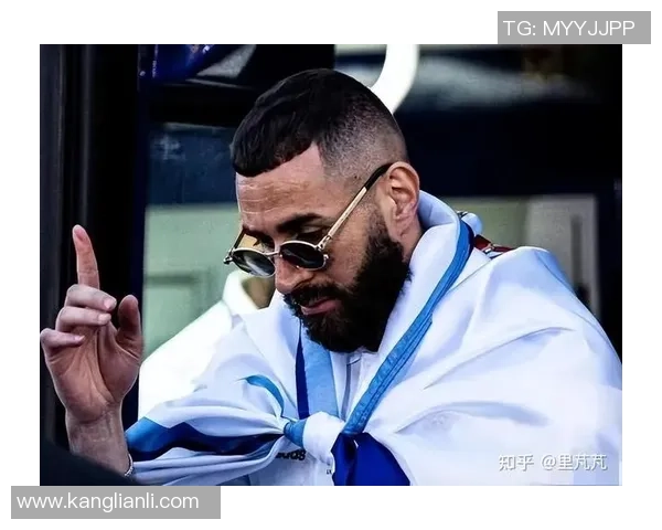 本泽马：从法国国脚到沙特豪门的传奇转型与辉煌生涯