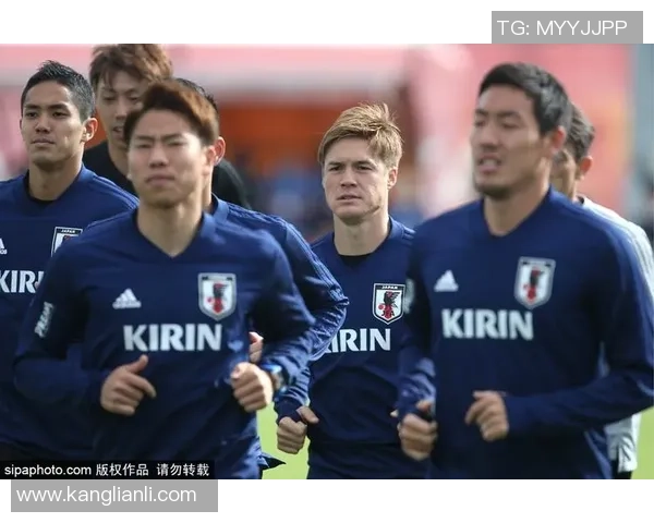 足球球星卡与燕麦盒合作推出全新收藏系列激发球迷热情