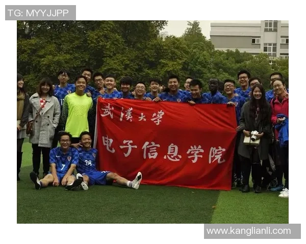 冯在绿茵场上的璀璨旅程与坚毅奋斗精神的深度解读 冯在绿茵场上的璀璨旅程与坚毅奋斗精神的深度解读